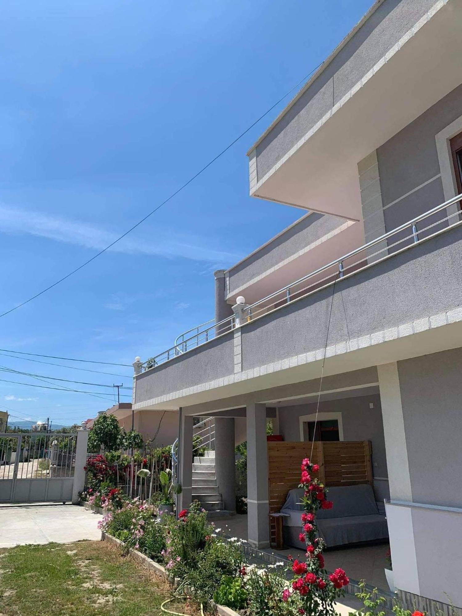 Elite Inn Vlorë Buitenkant foto