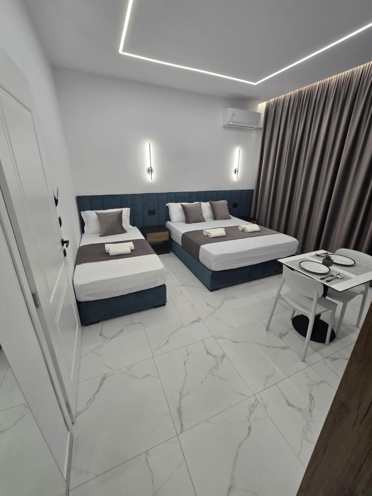 Elite Inn Vlorë Buitenkant foto