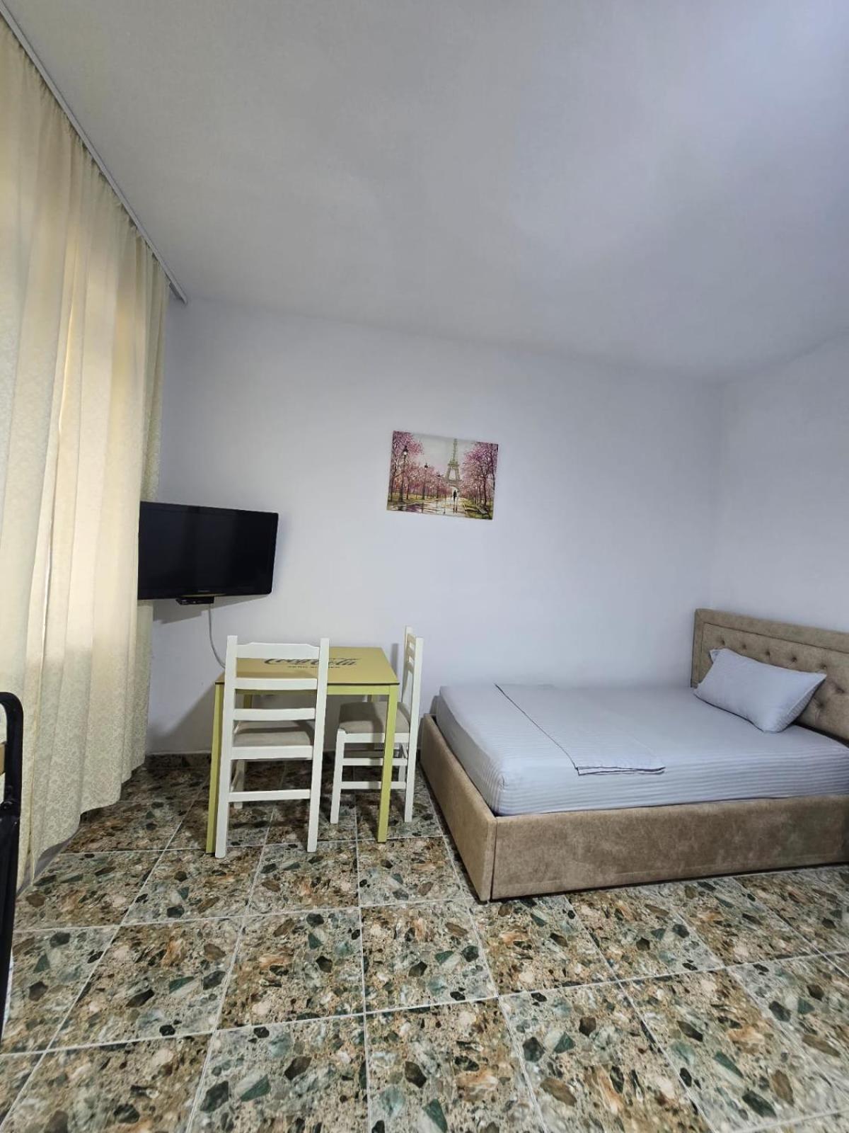 Elite Inn Vlorë Buitenkant foto