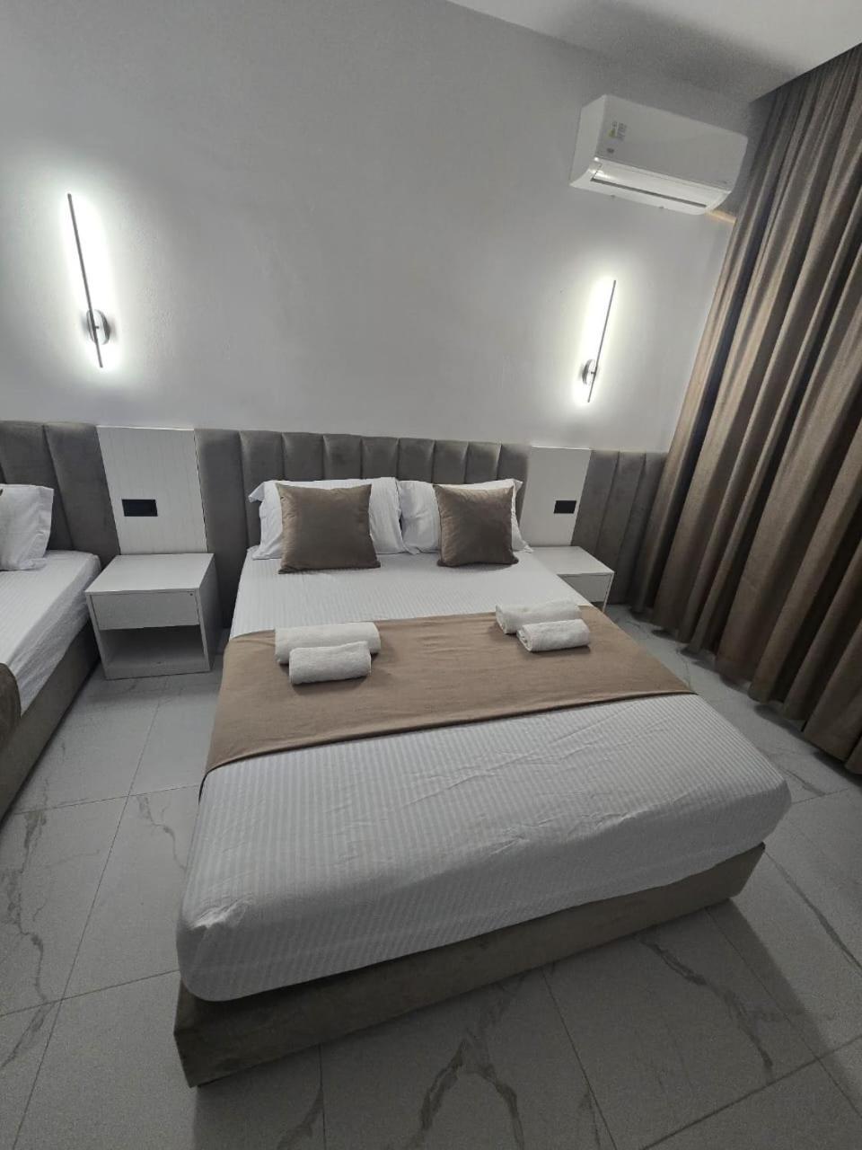 Elite Inn Vlorë Buitenkant foto