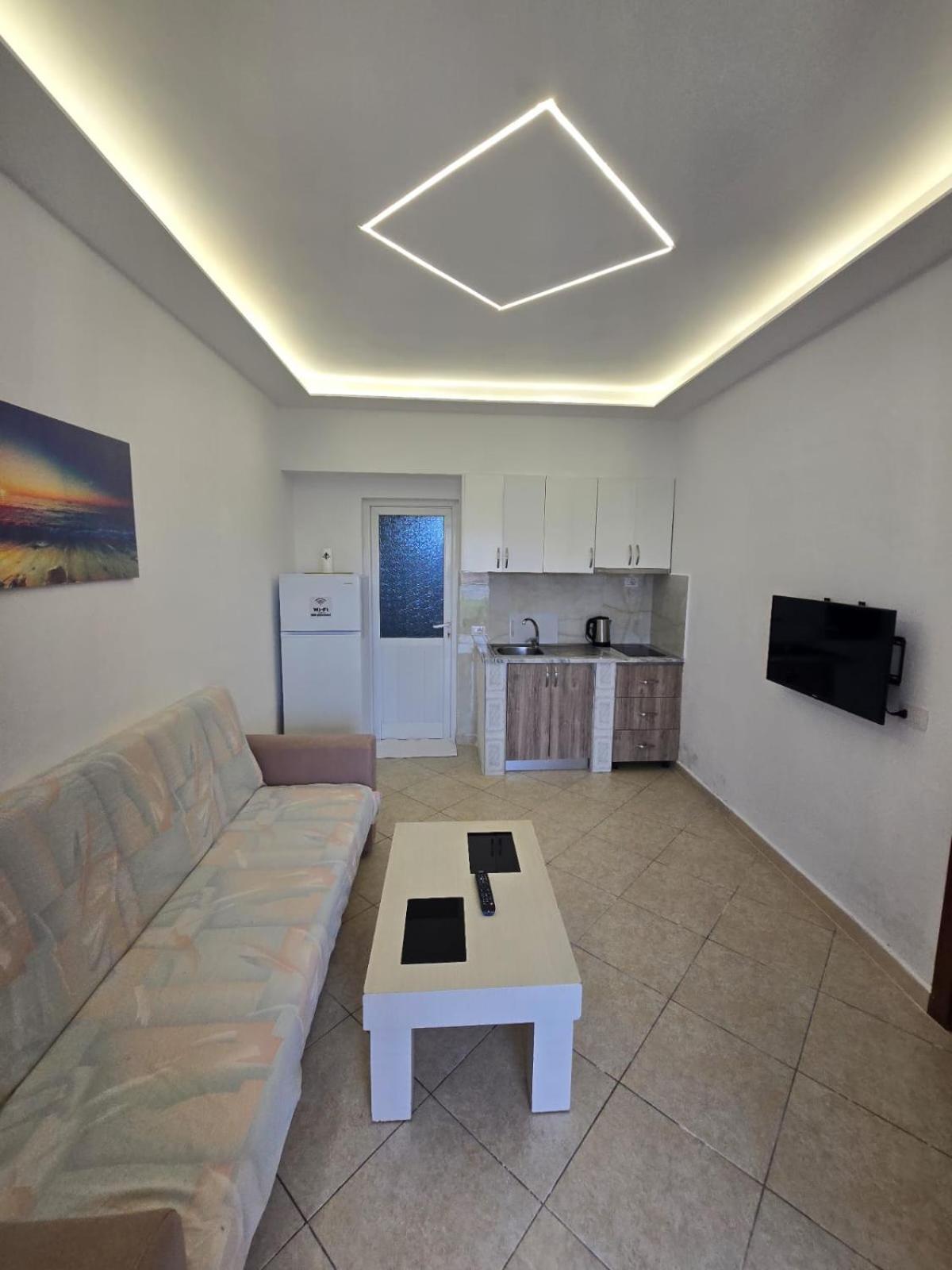 Elite Inn Vlorë Buitenkant foto