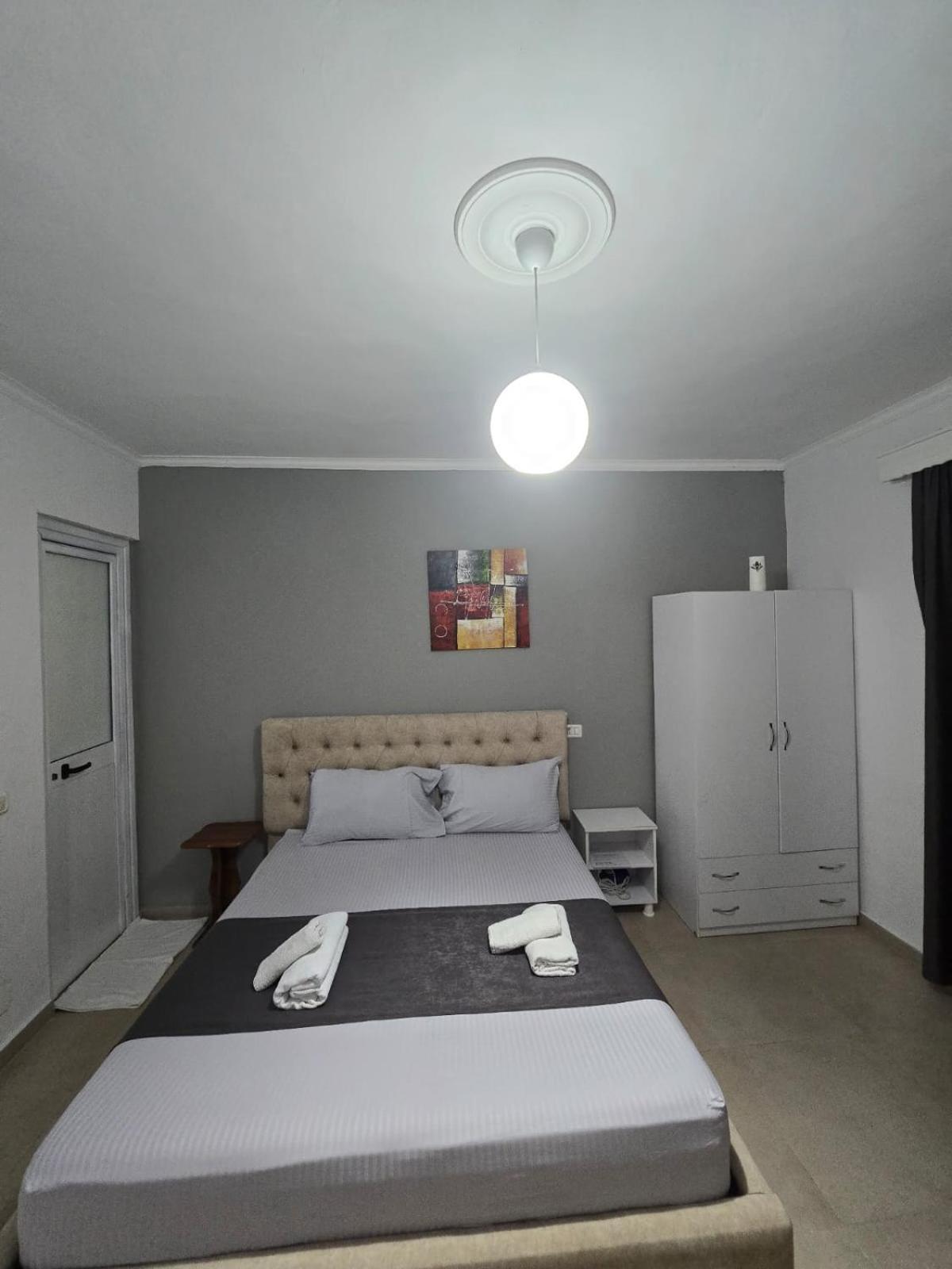 Elite Inn Vlorë Buitenkant foto