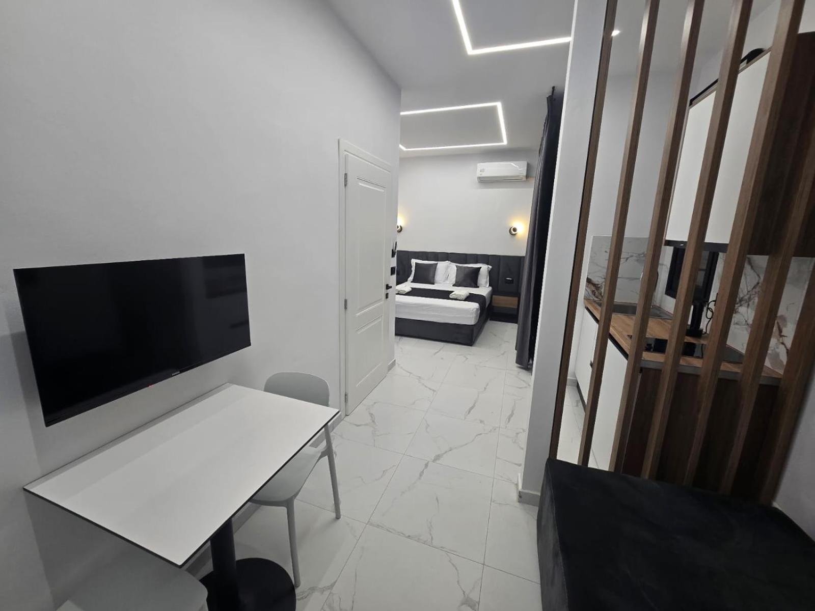 Elite Inn Vlorë Buitenkant foto